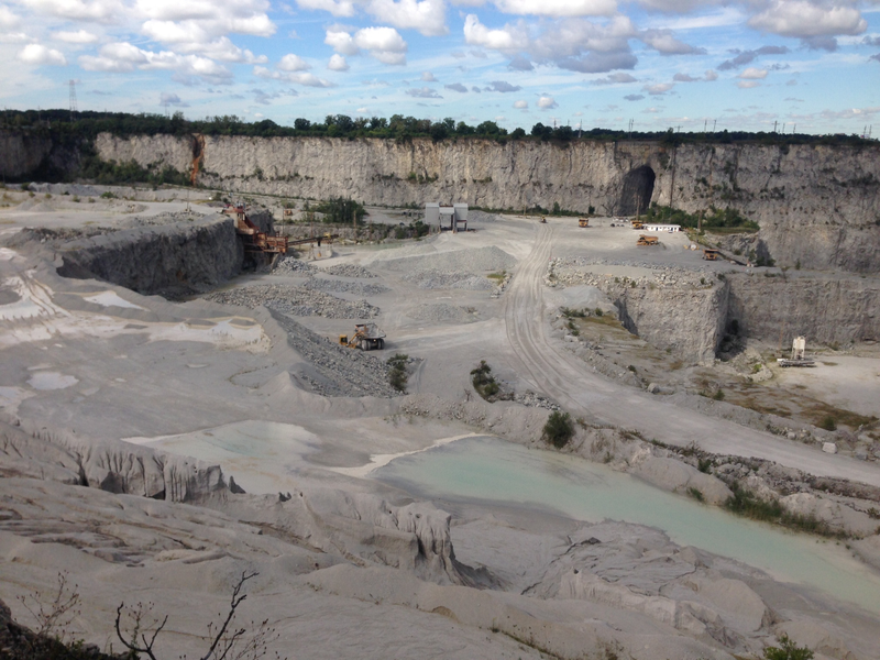 Illustration for article titled Rock Quarries Are Full Of Awesome Machinery